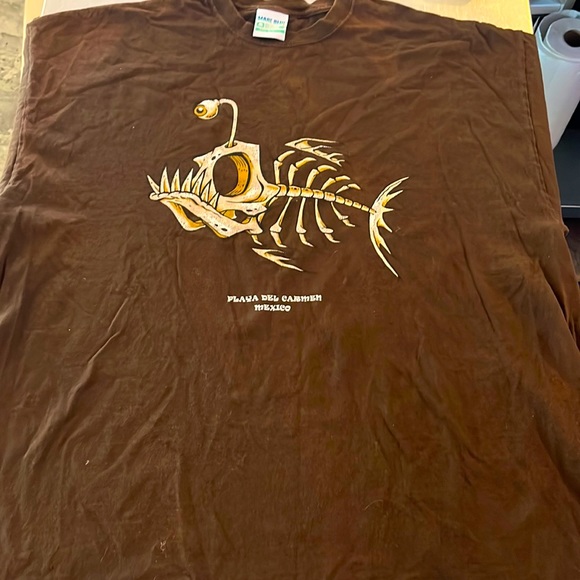XXL Playa Del Carmen Mexico Skeleton Fish Graphic T-Shirt - Picture 1 of 2